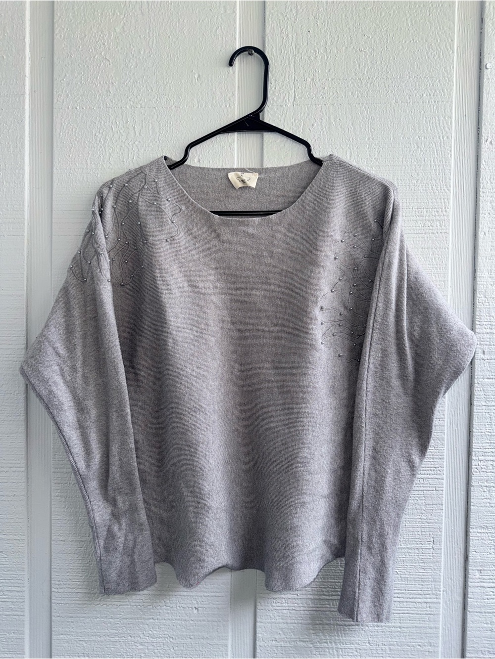 EMBER Women Gray Knit Sweater Beaded Embroidered Dolman Sleeve Size L - Picture 2 of 9